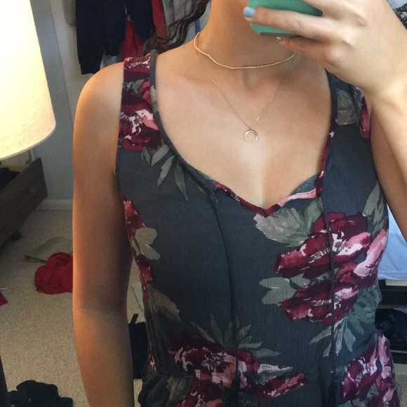 Floral romper - Picture 2 of 5